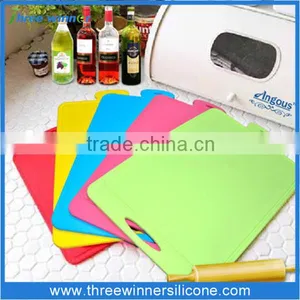 Cheap Factory Price !! Silicone Flexible Cutting Board thumbnail-5