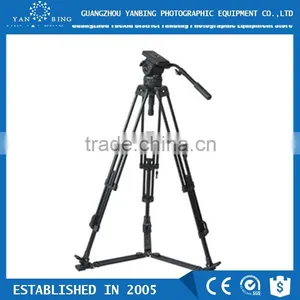 Factory Supply Professional Carbon Fiber Camcorder Video Tripod With Fluid Head and Handle thumbnail-1