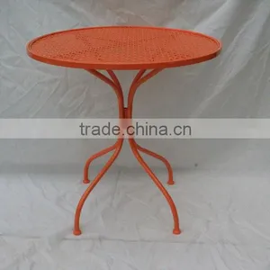 Metal Round Table thumbnail-1
