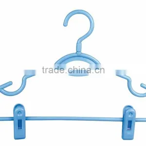 Diverse Styles Plastic Clothes Hanger thumbnail-5