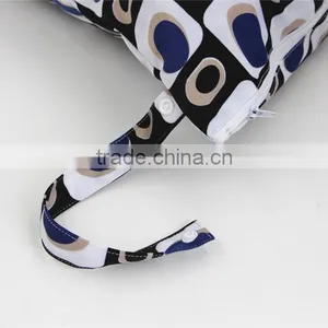Free Sample Two Pockets Printed Patterns Cloth Diaper Wetbag for Baby Snap Handle Mummy Bag thumbnail-5