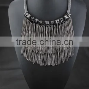 Baroque Style Metal Chain Tassel Ethnic Necklace Jewelry for Women thumbnail-3