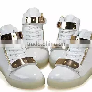 Boy and Girls LED Lights Sports Shoes thumbnail-4