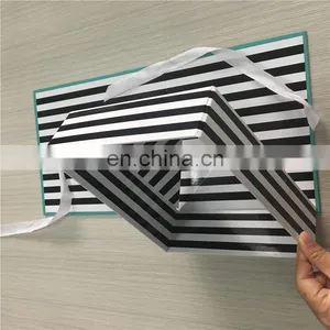 Glossy Lamination 4C Printing Box With Gold Stamping Logo for Hair Extension Packed thumbnail-4