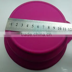Silicone Collapsible Dog Travel Bowl With a Handle thumbnail-2