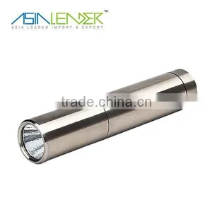 CREE Q5 Police Security Flashlight thumbnail-1