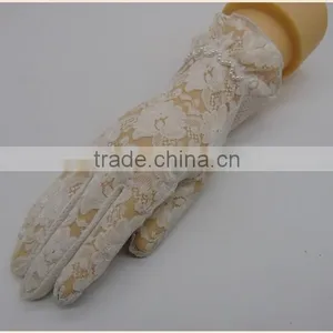 White Wedding Summer Driving Gloves Lace Bridal Hollow Out Gloves thumbnail-1