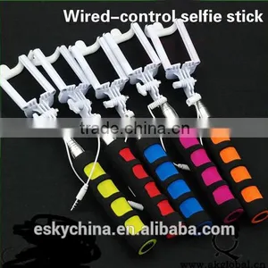 New Products!!! Hot Fashion Selfie Stick Cable Take Pole Android /IOS Systerm Q1 Monopod Selfie Stick for Travel Tourism thumbnail-1