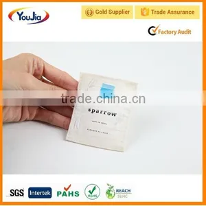 2016 Hot Sale Low Price Back Cover Fold Woven Label in High Quality thumbnail-3