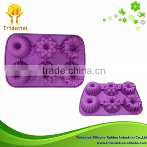 China Supplier 2015 Venice Kitchen Silicone Baking Cups Silicone Flower Cupcake Mould thumbnail-1