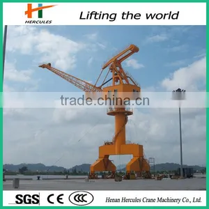 360 Degree Rotating Unloading Offshore Port Crane thumbnail-2