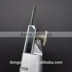High Quality Aluminum Alloy Handle Utility Knife thumbnail-6