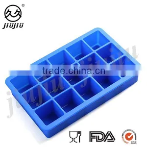 Silicone Ice Cube Tray thumbnail-3