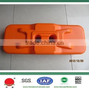 2015 the Very Best Selling Molding Blew Plastic Temporary Fence Feet thumbnail-1