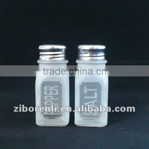 Salt Pepper Oil and Vinegar Set With Rack thumbnail-4