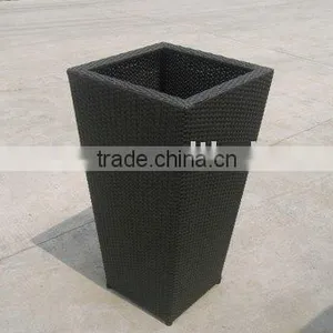 Rattan Flower Pot thumbnail-1