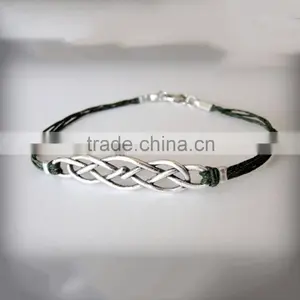 RetroStyle Red Rope Wax Cord Bracelet Metal Heart Charm Bangle Bracelet thumbnail-2