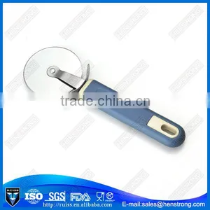 New Design Wood Handle Double Wheel Pizza Cutter thumbnail-4