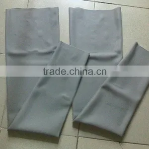 Rubber Leg for Jeans Brush Process thumbnail-3