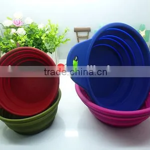 Silicone Collapsible Dog Travel Bowl With a Handle thumbnail-3