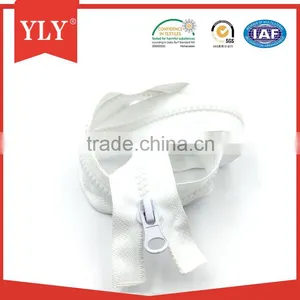 #5 Open End Plastic Resin Zipper With Metal Slider thumbnail-3