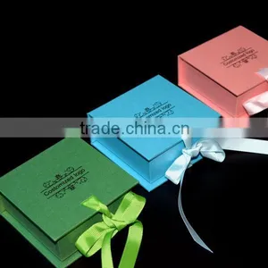 Lovely and Sweet Glove Packaging Gift Paper Box thumbnail-2