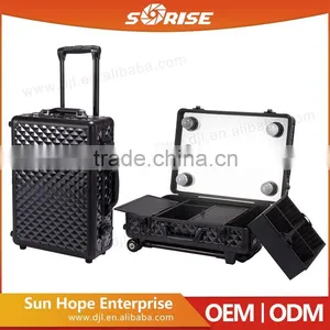 Factory Price Artist Beautiful Aluminum Cosmetic Case thumbnail-4