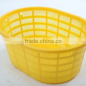 Plastic Oval Basket thumbnail-2