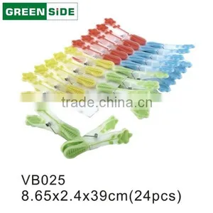 VB025 Clip Hanger Matched Plastic Clothespins thumbnail-2