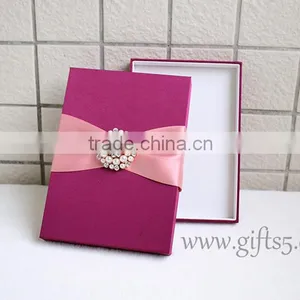Luxury Fuchsia Wedding Invitation Gift Boxes in Handmade thumbnail-1