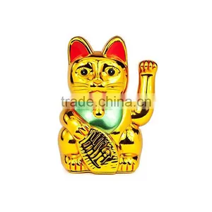 Plastic Fortune Cat Maneki Neko Waving Lucky Cat thumbnail-1