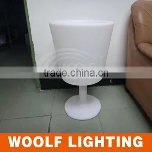 Fashion Rechargeble & Waterproof Outdoor LED Pot Lights LED Planter Pot thumbnail-1
