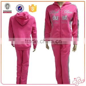 China Supplier Winter 3-piece Red Pretty Womens Sportswear Set thumbnail-5