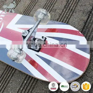 HSJ252 31*8 Inch Classic 4 Wheels Complete Skateboard Skates PU Wheels thumbnail-5