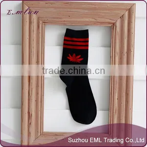 Wholesale Cotton Stripe Fashion Custom Mens Socks thumbnail-5