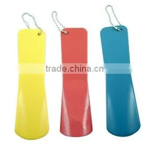Traditional Durable Long Handled Shoe Horn thumbnail-1