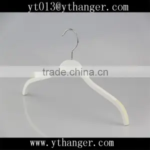 CY-279 White Small Size Cute Baby Wooden Hangers for Clothes Wholesale thumbnail-2