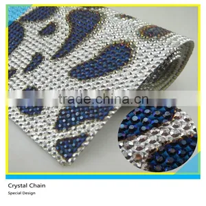 24*40 cm Crystal Strass Glue Roll Sheets For Decoration Light Gold Plastic Heart thumbnail-6