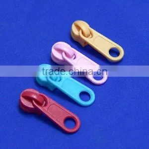 No.5 Plastic Slider,N56 Long Puller Slider thumbnail-1