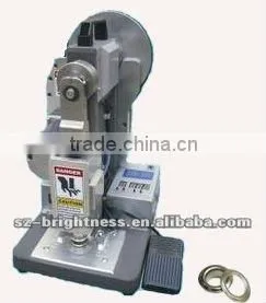 Newest Style Automatic Eyeletting Machine thumbnail-1
