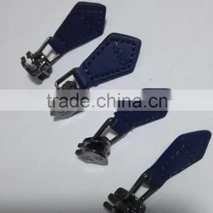 China Factory Creative Design Custom Made Fashion Embossed Metal Zipper Puller thumbnail-2