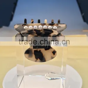 6 Teeth Handmade Pearl Decorative Hair Claw 2015 New Design Hollow Out Magic Clamps Chinese Suppliers for Fashion Claws thumbnail-2