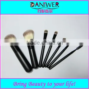 7 Piece Personalized Makeup Artist Cosmetic Makeup Brush Set Free Sample thumbnail-1