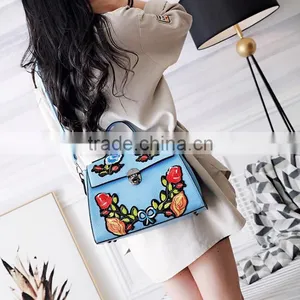 Zm50361b 2017 New Style Fashion Women Handbag Retro Embroidery Flower Lady Single Shoulder Bags thumbnail-3