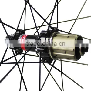 Chinese Road Bike Wheels 700c New Novatec Hub 38mm Clincher 23mm Width Carbon Road Bike Wheels Carbon Fiber Wheelset thumbnail-3