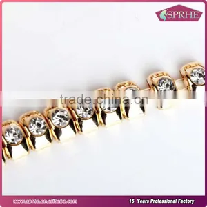 Gold Rhinestone Cup Chain thumbnail-3