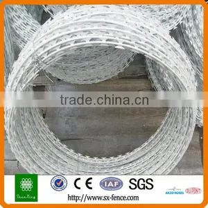 200g/m2 High Hot Dipped Galvanized Concertina Razor Barb Wire Manufacturer thumbnail-4