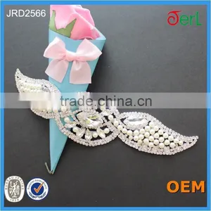 Hot Sale Cheap Crystal Applique for Wedding Rhinestone Applique thumbnail-4