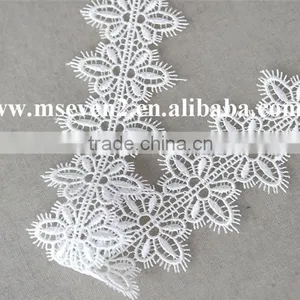 Nice White Color 100% Polyester Material Ladies Scolloped Shaped Lace Trim Eyelash Embroidery Lace in 4.5cm thumbnail-2