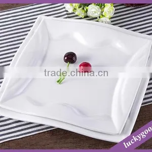 Bulk White Melamine Christmas Plates Dinner Plates thumbnail-1